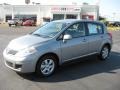 Brillant Silver - Versa 1.8 SL Hatchback Photo No. 1