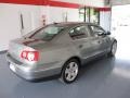 United Gray - Passat Komfort Sedan Photo No. 4