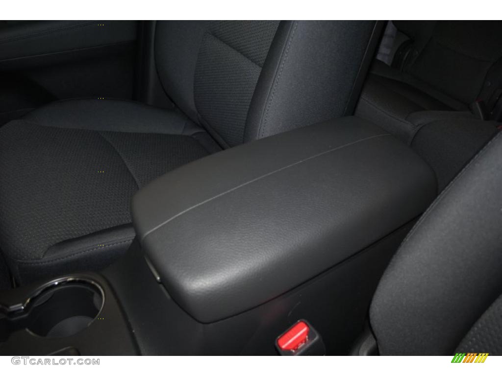 2011 Sorento LX V6 - Tuscan Olive / Black photo #42