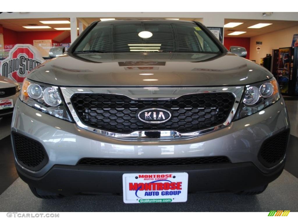 2011 Sorento LX - Titanium Silver / Black photo #10