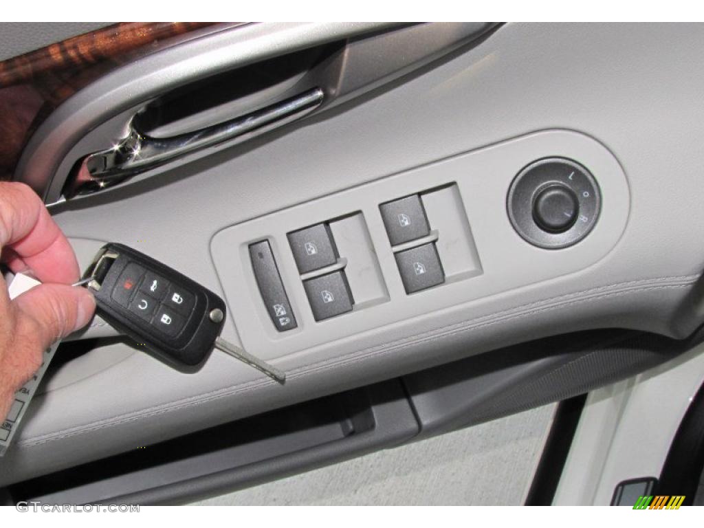 2011 LaCrosse CXL - White Diamond Tricoat / Dark Titanium/Light Titanium photo #6