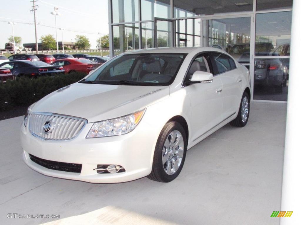 2011 LaCrosse CXL - White Diamond Tricoat / Dark Titanium/Light Titanium photo #10