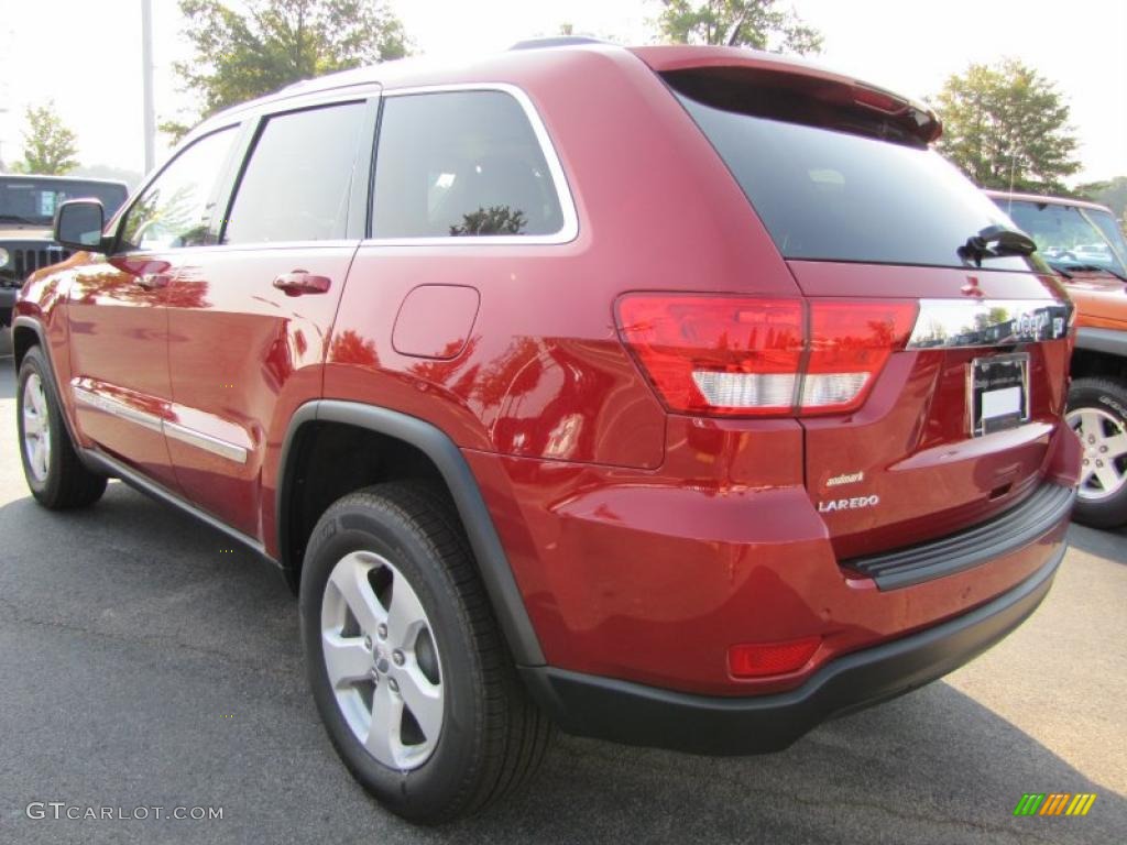 2011 Grand Cherokee Laredo X Package - Inferno Red Crystal Pearl / Dark Graystone/Medium Graystone photo #2