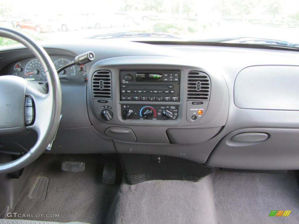2002 F150 FX4 SuperCab 4x4 - Silver Metallic / Medium Graphite photo #21