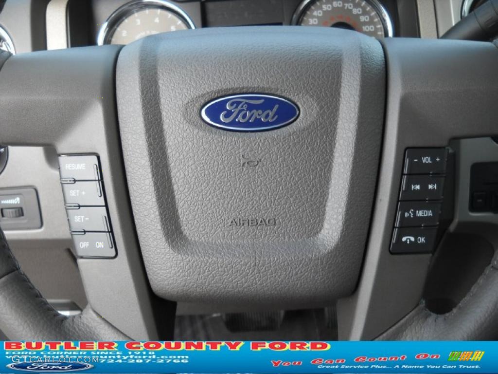 2010 F150 XLT SuperCab 4x4 - Ingot Silver Metallic / Medium Stone photo #24