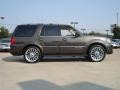 2005 Charcoal Beige Metallic Lincoln Navigator Luxury 4x4  photo #2