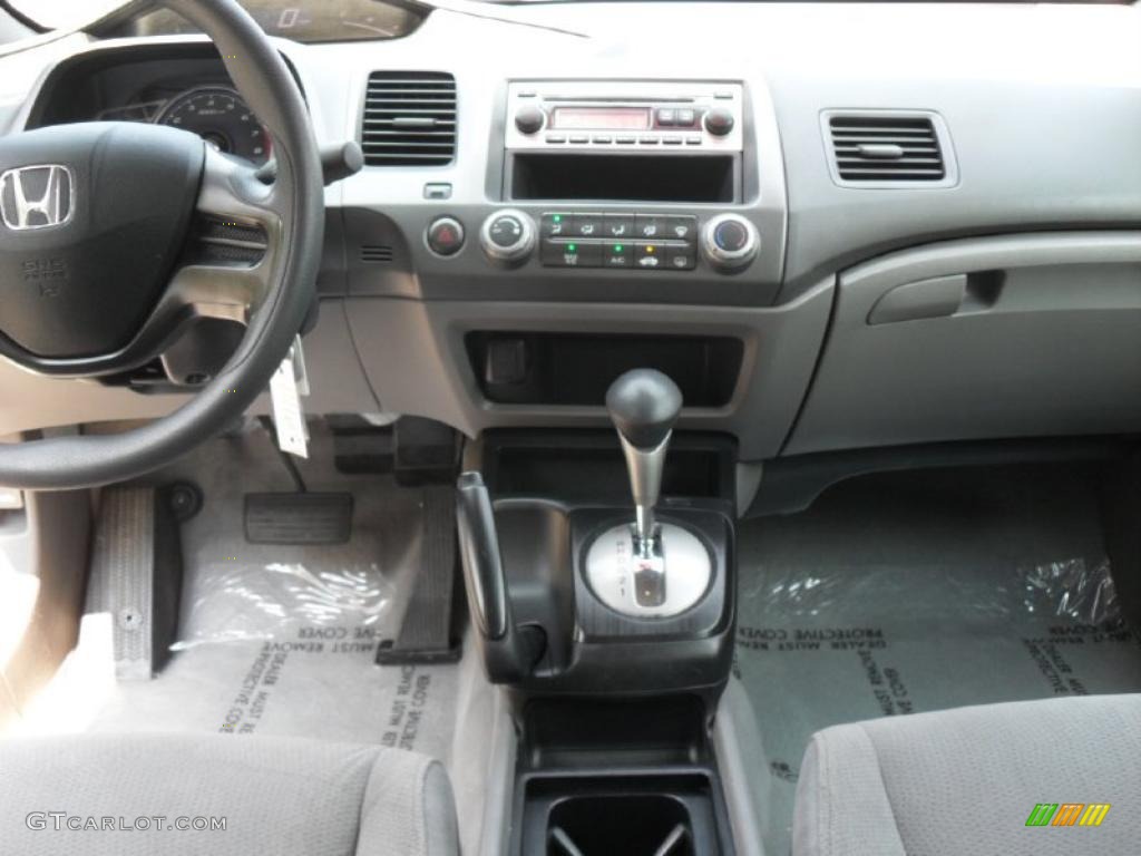 2006 Civic DX Sedan - Taffeta White / Gray photo #16