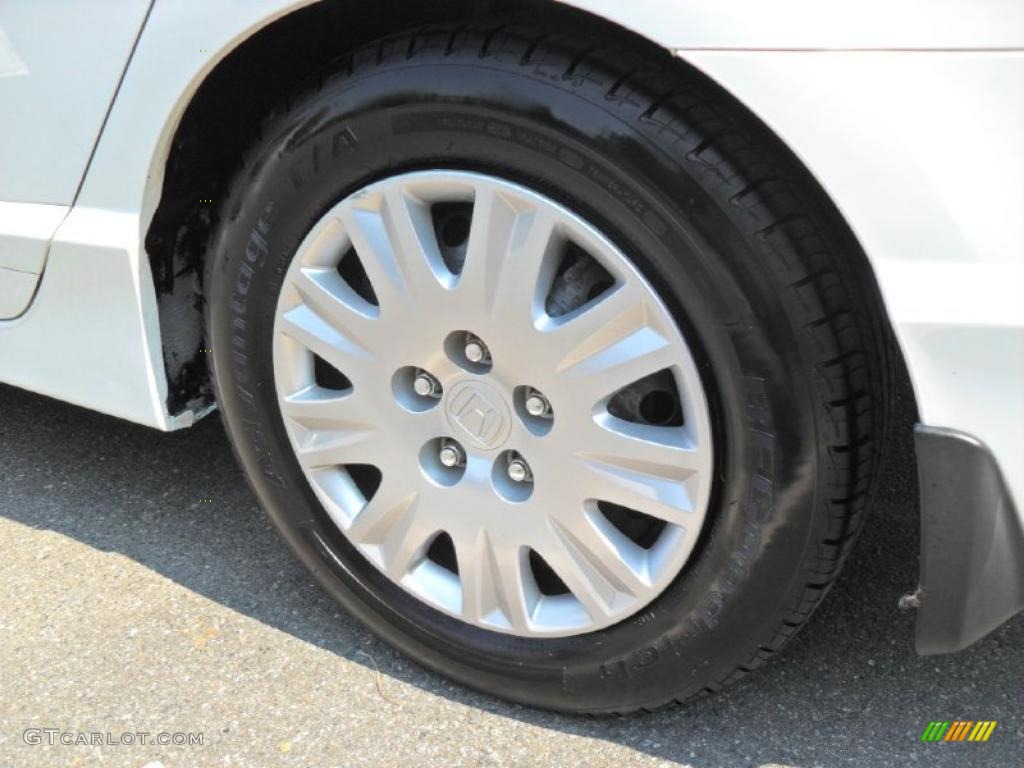 2006 Civic DX Sedan - Taffeta White / Gray photo #17