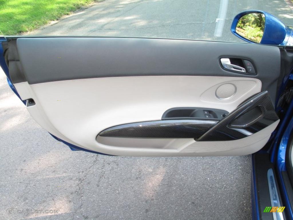 2009 Audi R8 5.2 FSI quattro Door Panel Photos