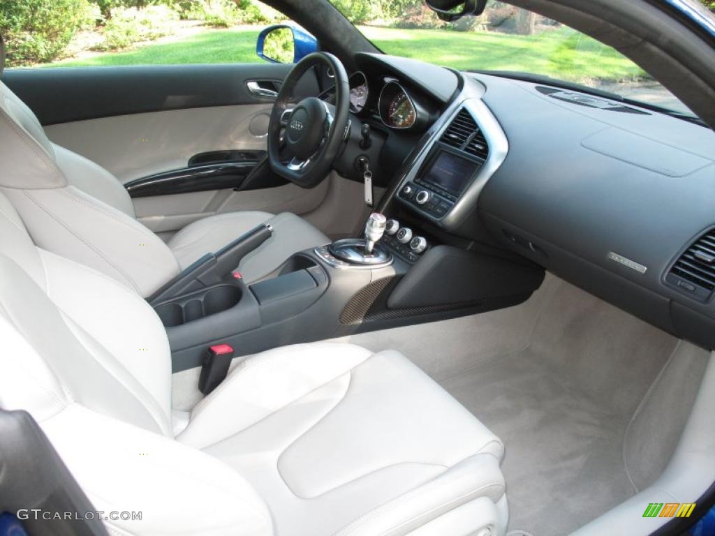 2009 Audi R8 5.2 FSI quattro Fine Nappa Limestone Grey Leather Dashboard Photo #37003509