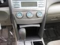 Super White - Camry LE Photo No. 15
