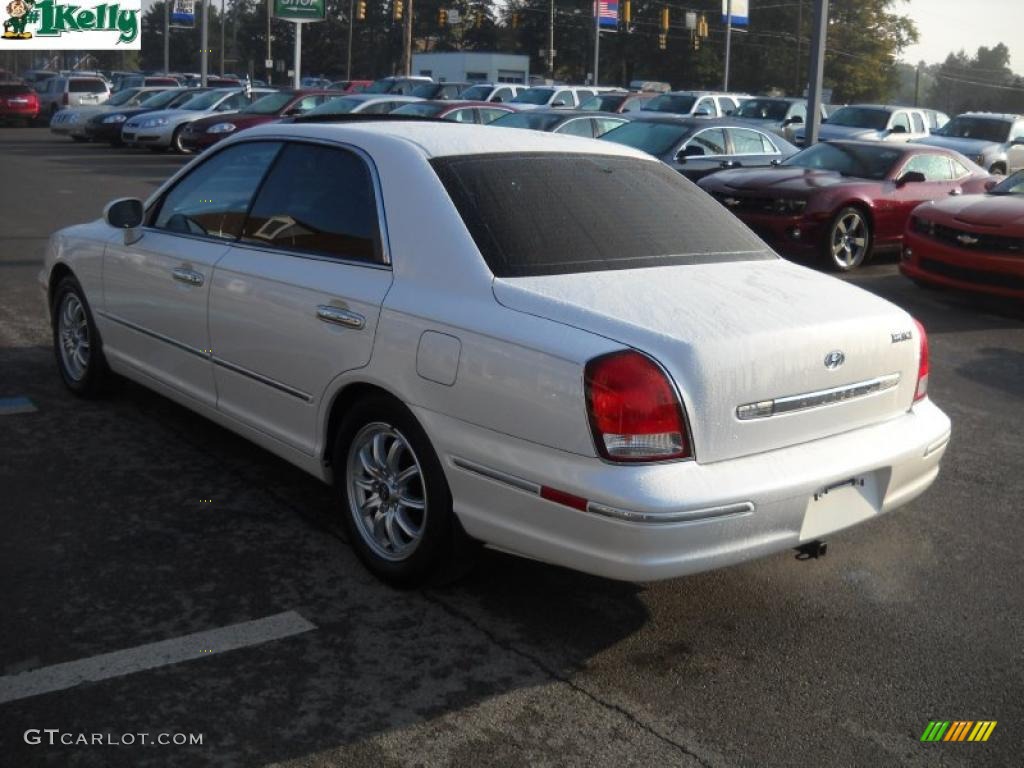 2002 XG350 L Sedan - Ivory White Pearl / Black photo #5