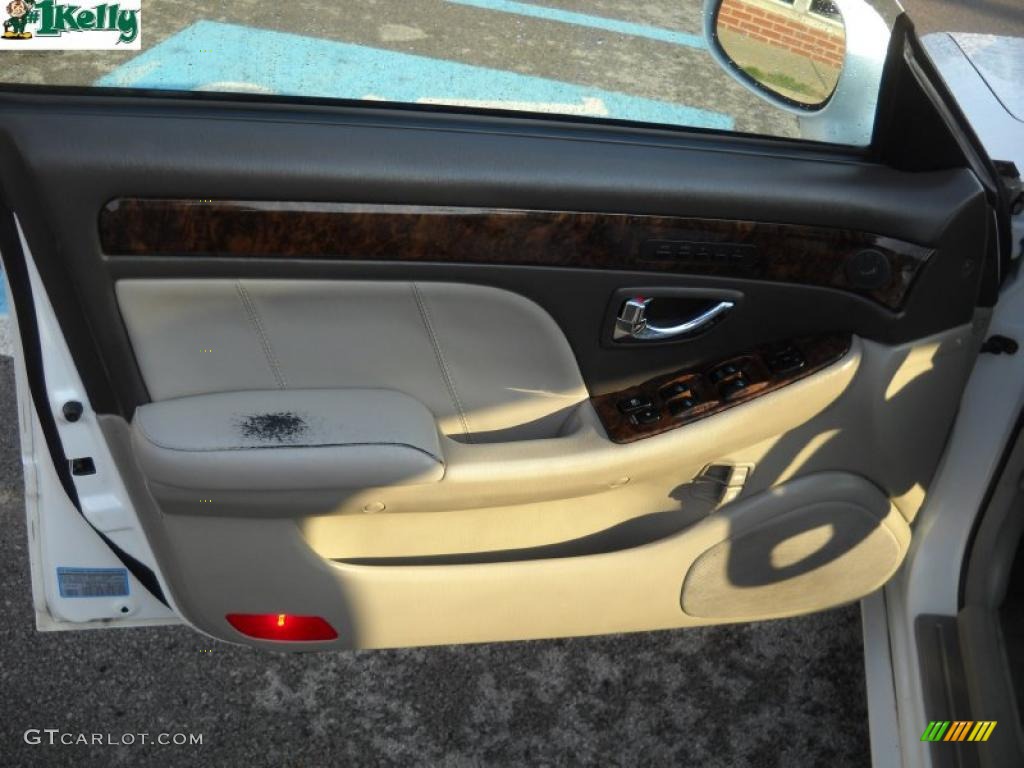 2002 XG350 L Sedan - Ivory White Pearl / Black photo #7