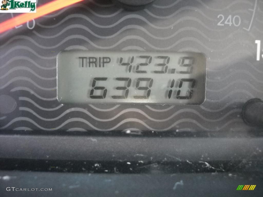 2002 XG350 L Sedan - Ivory White Pearl / Black photo #20