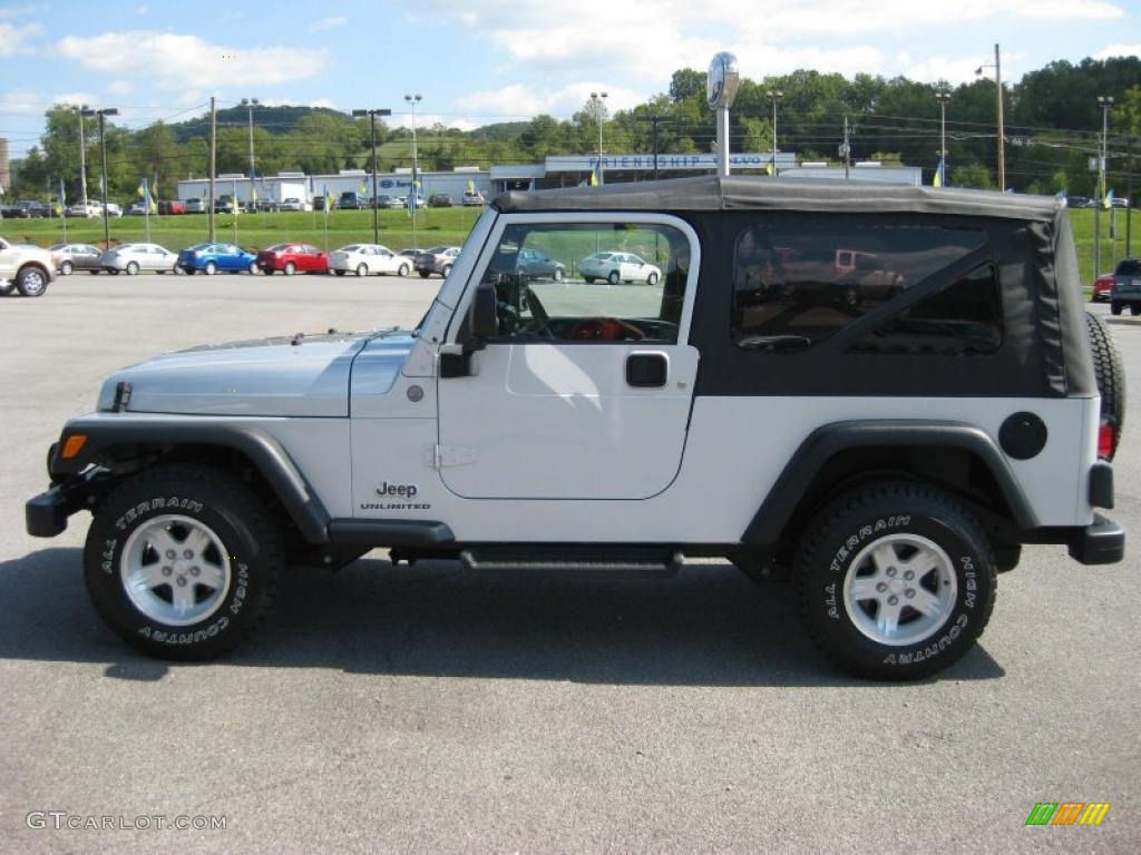 2004 Wrangler Unlimited 4x4 - Bright Silver Metallic / Dark Slate Gray photo #1