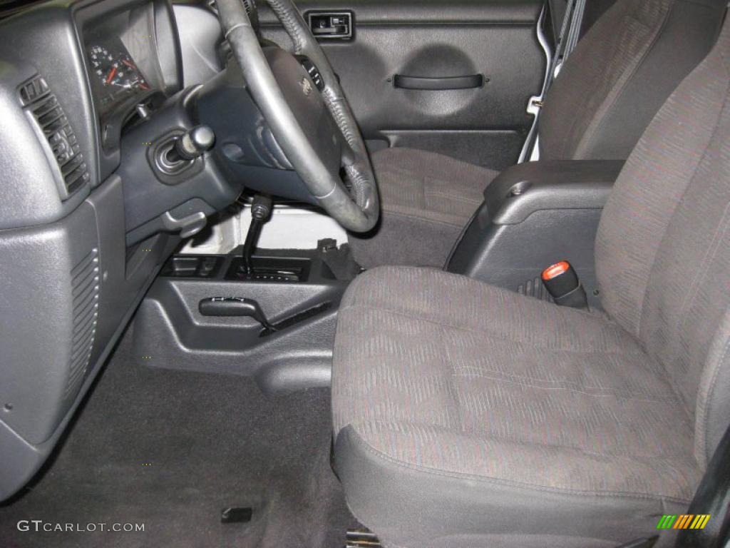 2004 Wrangler Unlimited 4x4 - Bright Silver Metallic / Dark Slate Gray photo #15