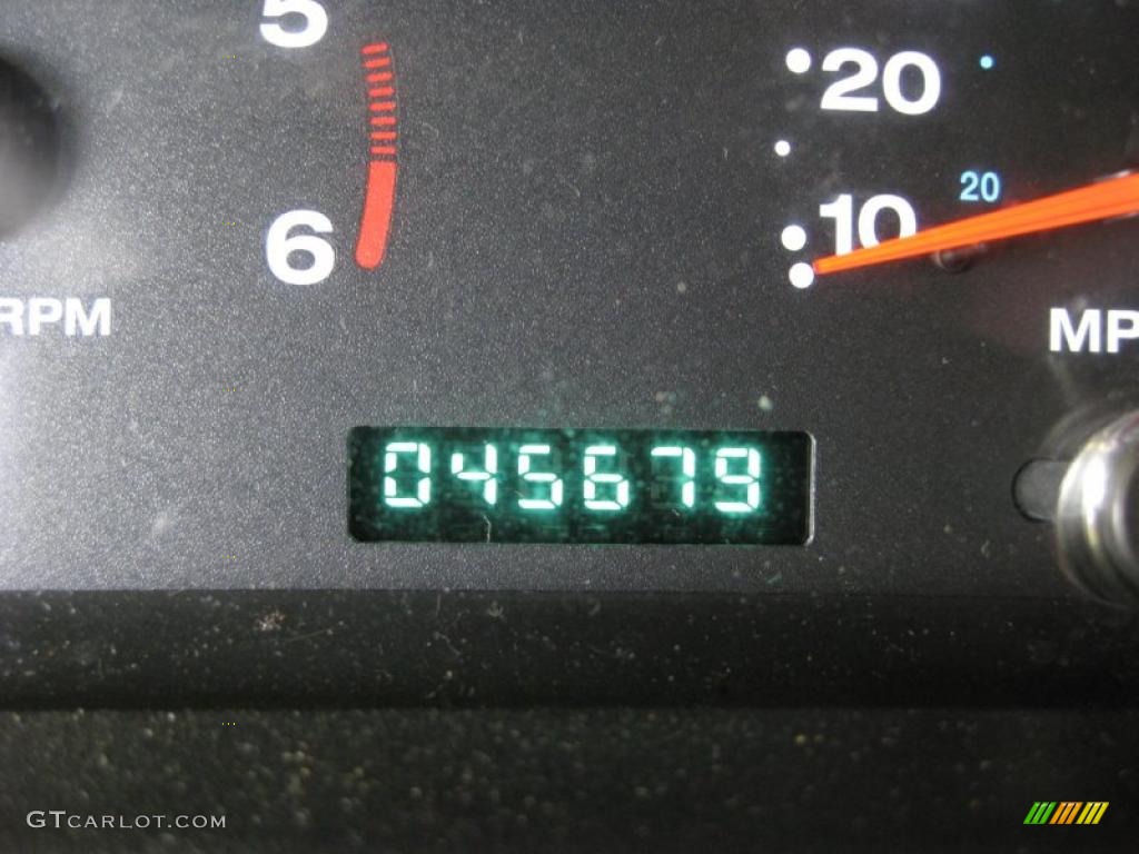 2004 Wrangler Unlimited 4x4 - Bright Silver Metallic / Dark Slate Gray photo #28