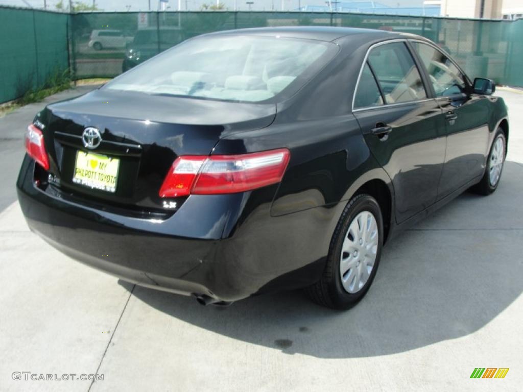 2009 Camry LE - Black / Ash photo #3