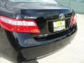 Black - Camry LE Photo No. 20