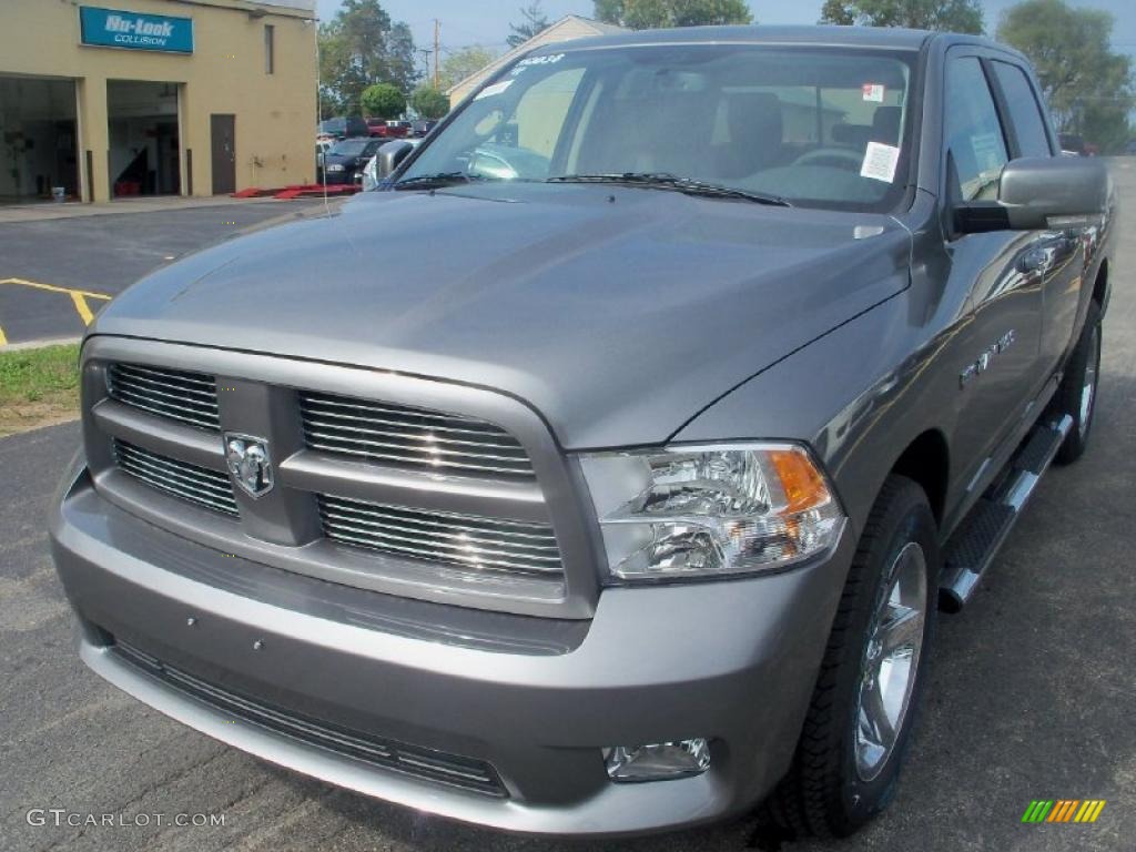 2011 Ram 1500 Sport Crew Cab 4x4 - Mineral Gray Metallic / Dark Slate Gray photo #1