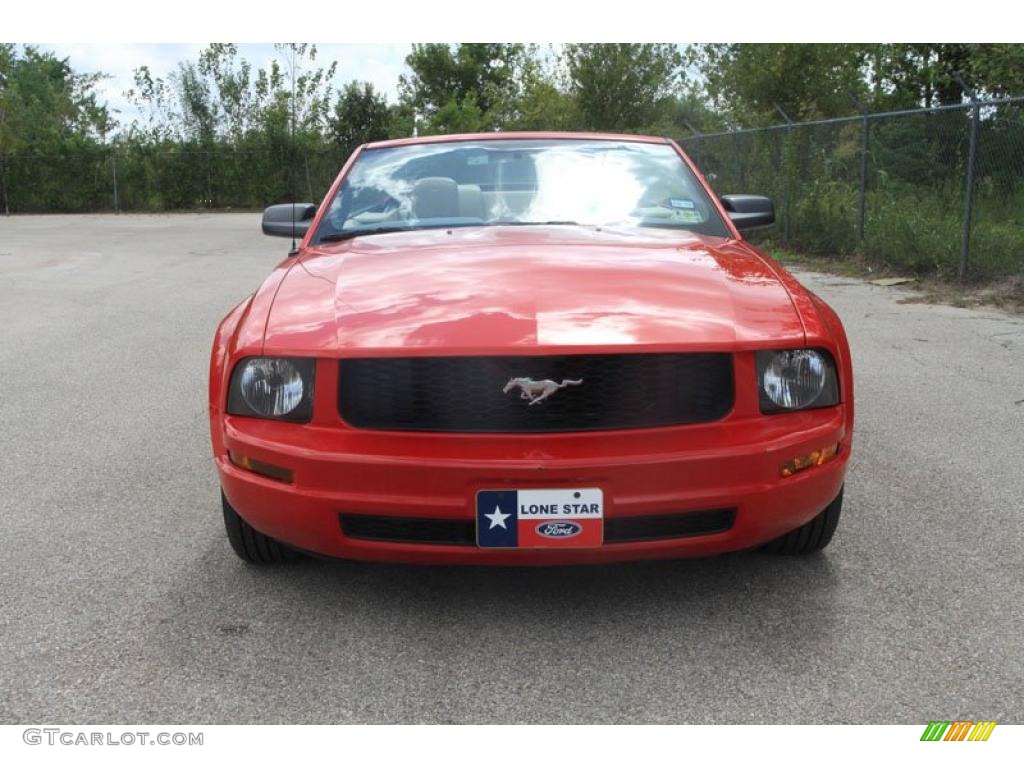 2006 Mustang V6 Premium Convertible - Torch Red / Light Parchment photo #9