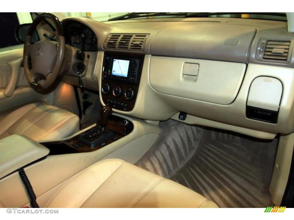 2002 ML 500 4Matic - Black / Java photo #30