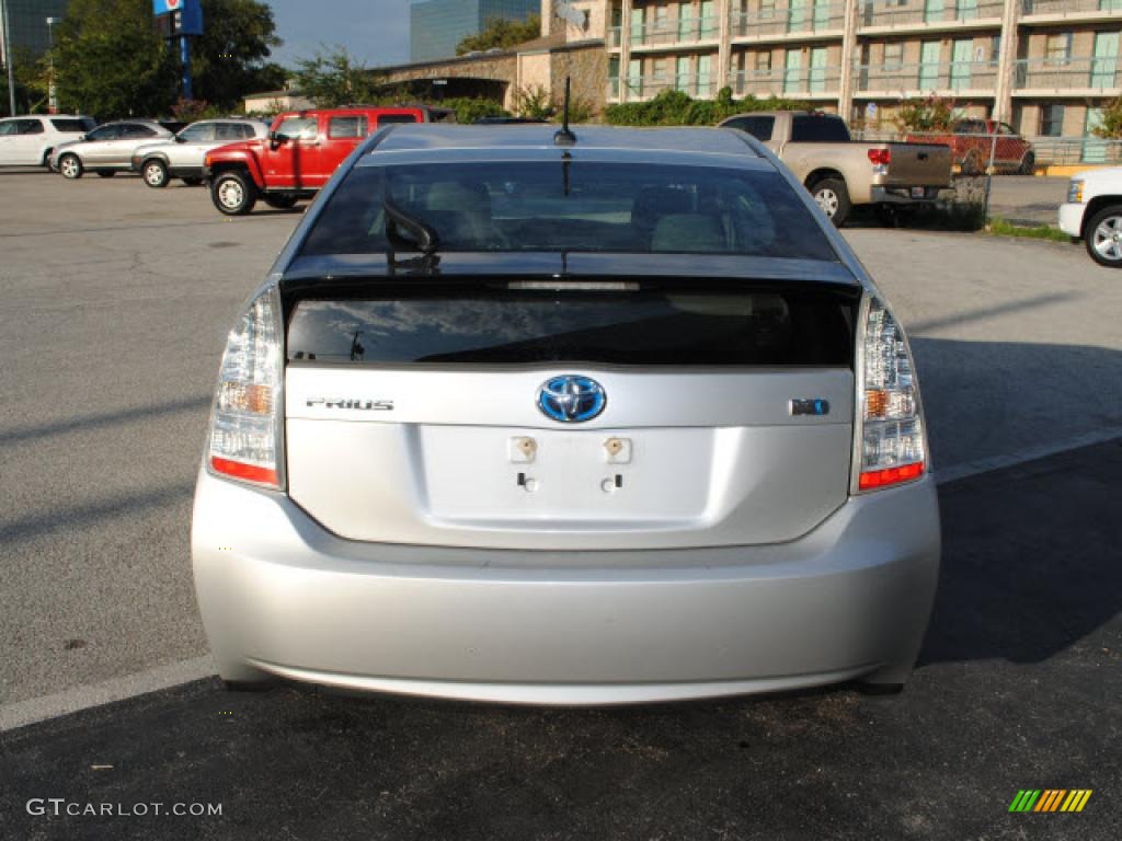 2010 Prius Hybrid II - Classic Silver Metallic / Dark Gray photo #6