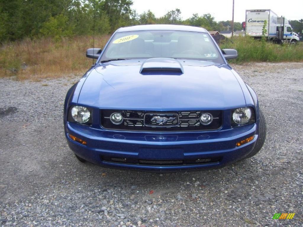 2007 Mustang V6 Premium Coupe - Vista Blue Metallic / Dark Charcoal photo #2
