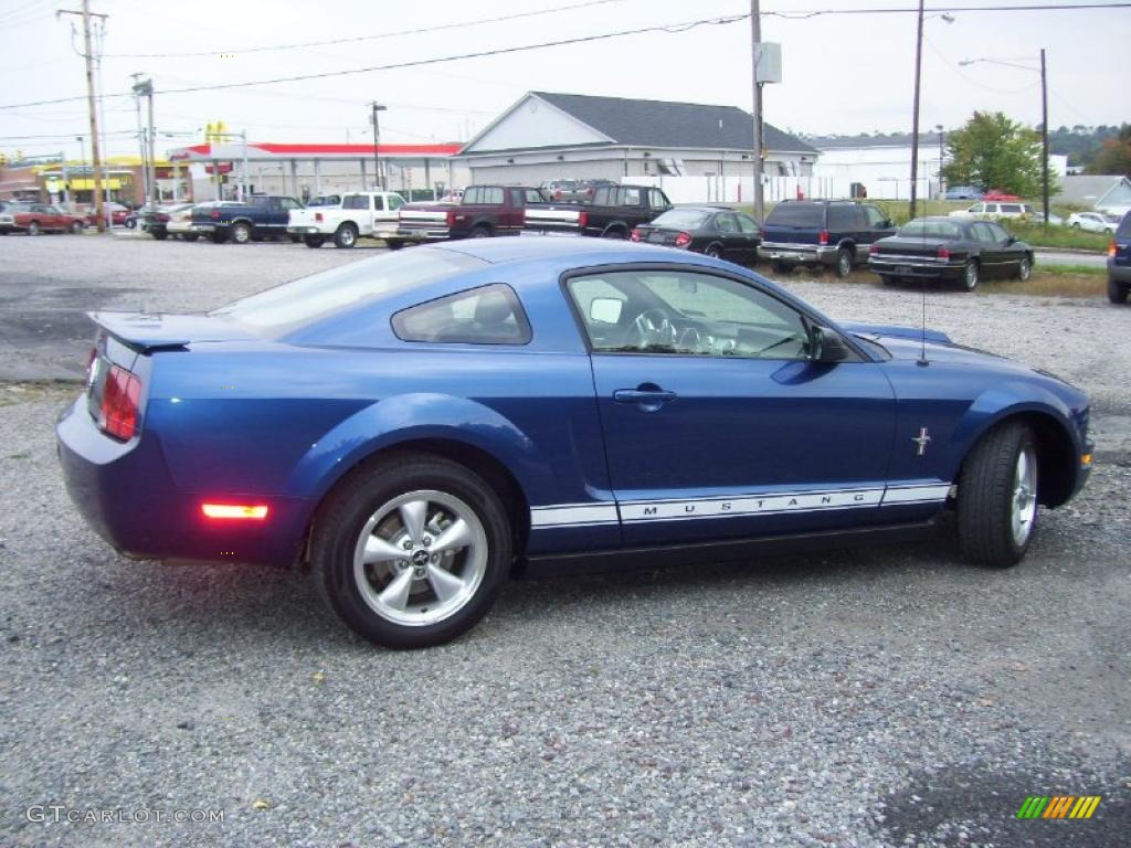 2007 Mustang V6 Premium Coupe - Vista Blue Metallic / Dark Charcoal photo #4
