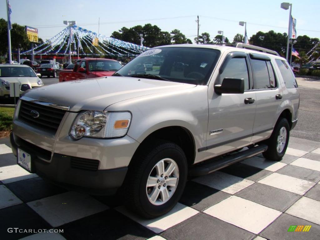 2006 Explorer XLS - Silver Birch Metallic / Stone photo #3