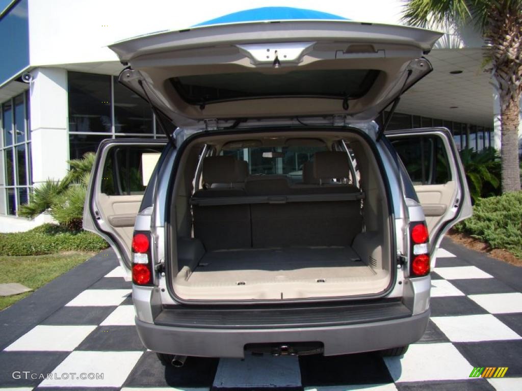 2006 Explorer XLS - Silver Birch Metallic / Stone photo #14