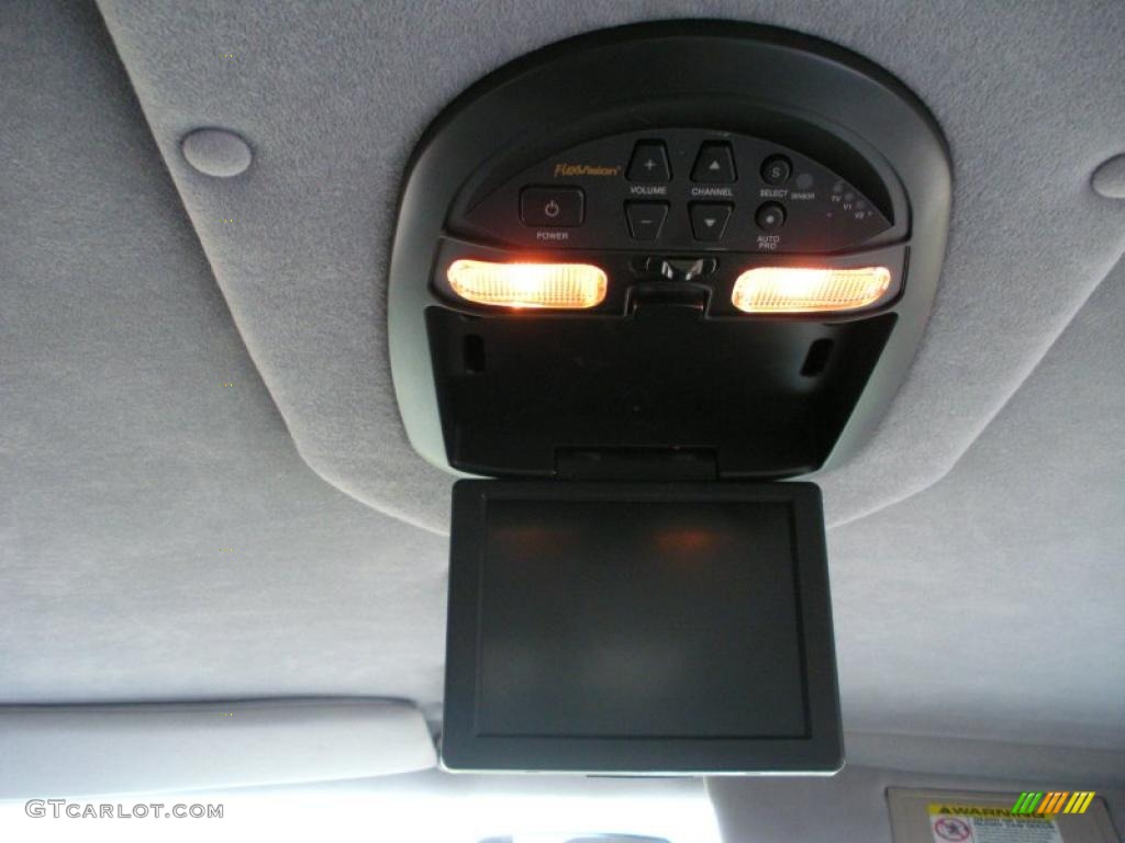 2003 Ram Van 1500 Passenger Conversion - Dark Spruce Metallic / Dark Slate Gray photo #22