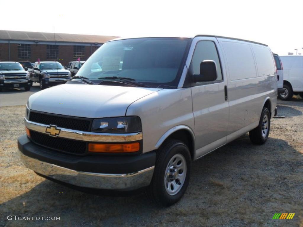 2010 Express 1500 Work Van - Sheer Silver Metallic / Medium Pewter photo #1