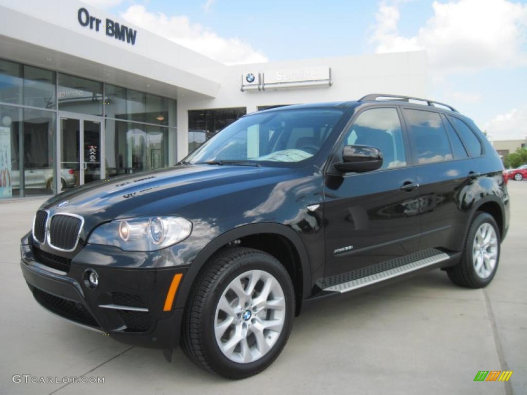 Black Sapphire Metallic BMW X5