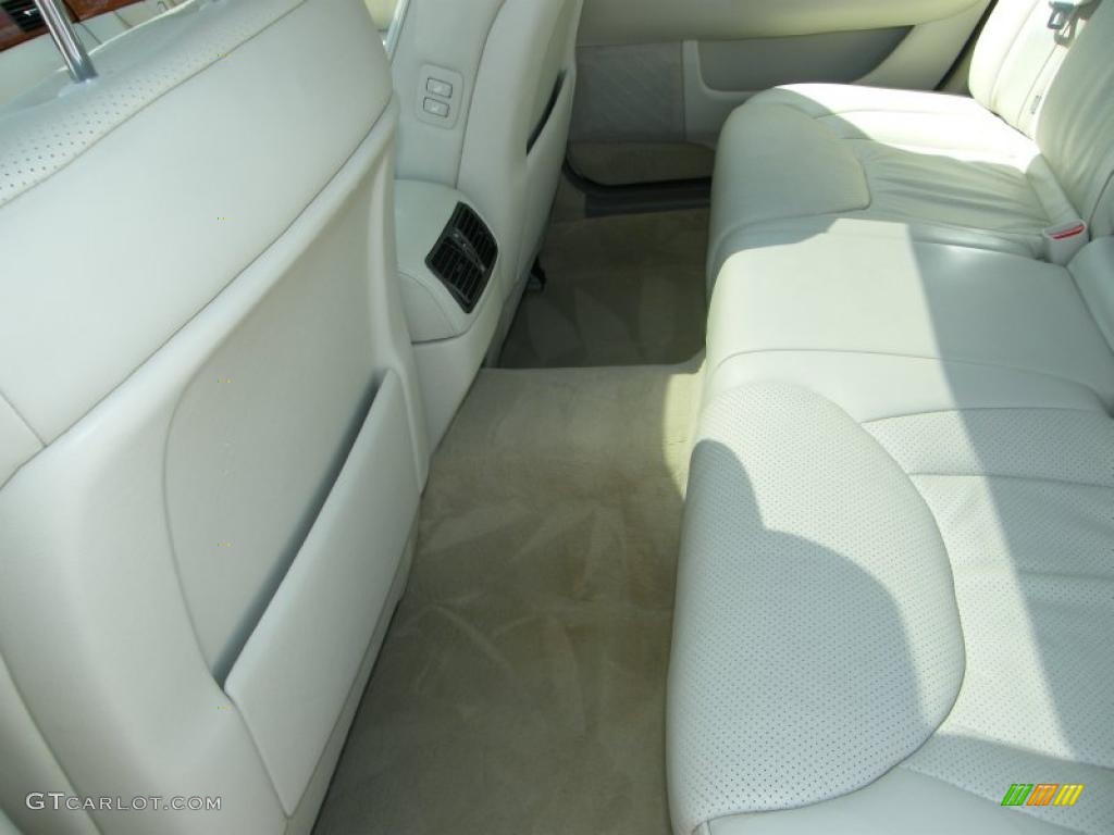 2003 LS 430 Sedan - Crystal White / Ivory photo #24