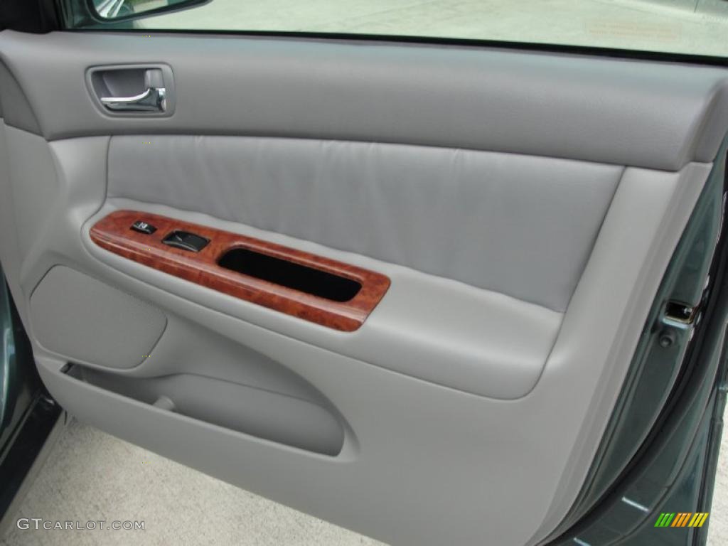 2005 Camry XLE V6 - Aspen Green Pearl / Gray photo #26