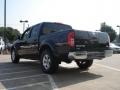 Super Black - Frontier SE Crew Cab Photo No. 5