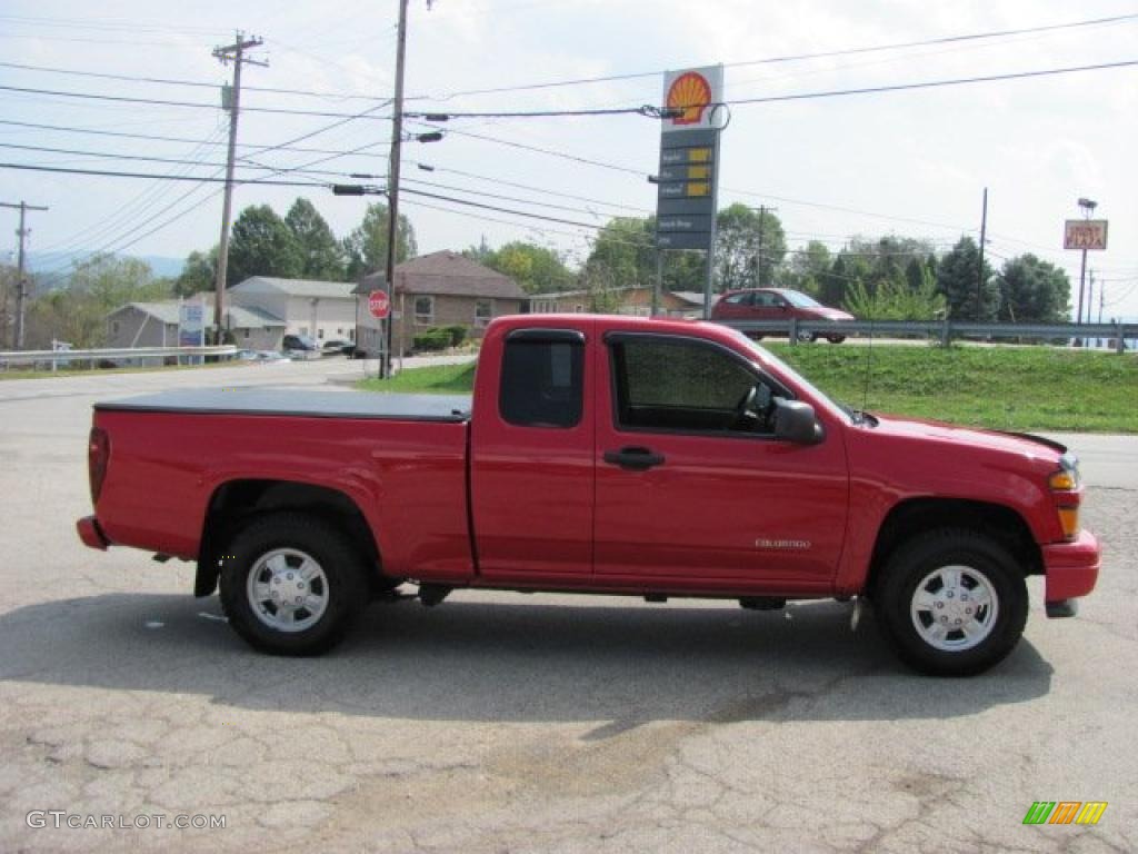 2004 Colorado LS Extended Cab 4x4 - Victory Red / Very Dark Pewter photo #8