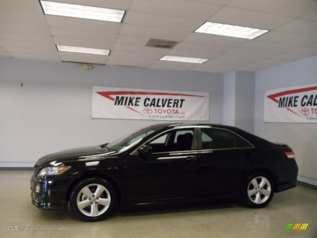 2010 Camry SE - Black / Dark Charcoal photo #3