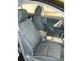 Black - Camry SE Photo No. 17