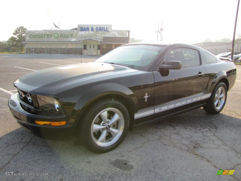 2007 Mustang V6 Premium Coupe - Black / Dark Charcoal photo #3