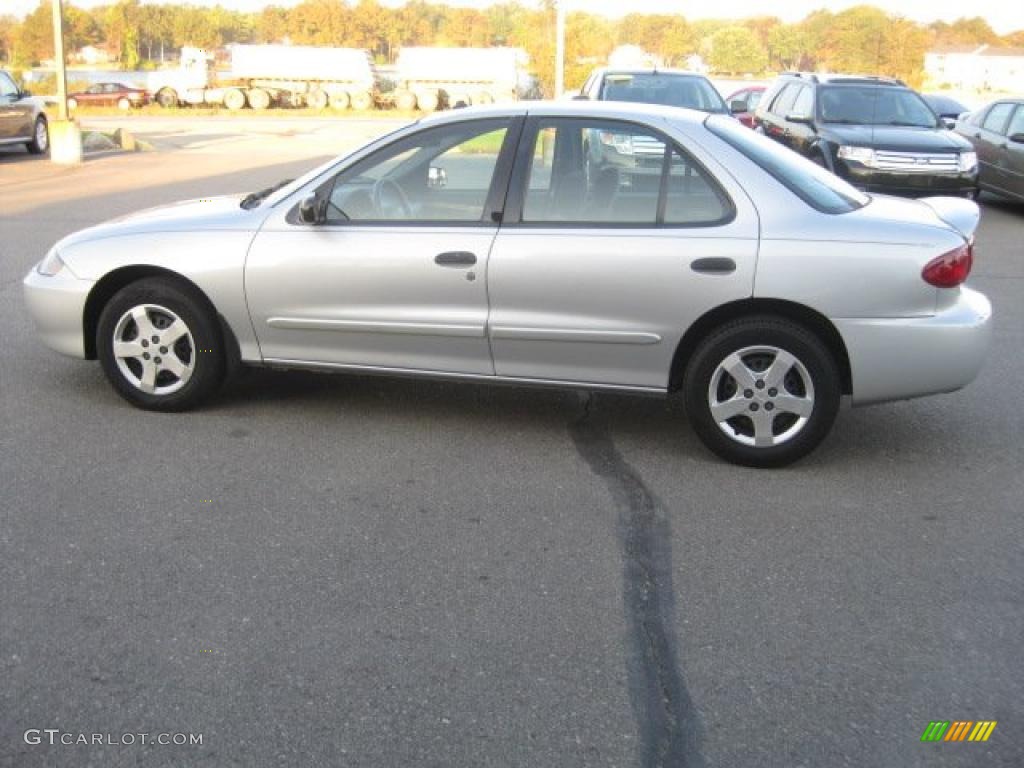 2003 Cavalier LS Sedan - Ultra Silver Metallic / Graphite Gray photo #7