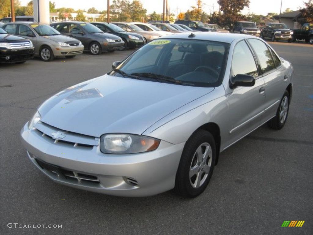 2003 Cavalier LS Sedan - Ultra Silver Metallic / Graphite Gray photo #9