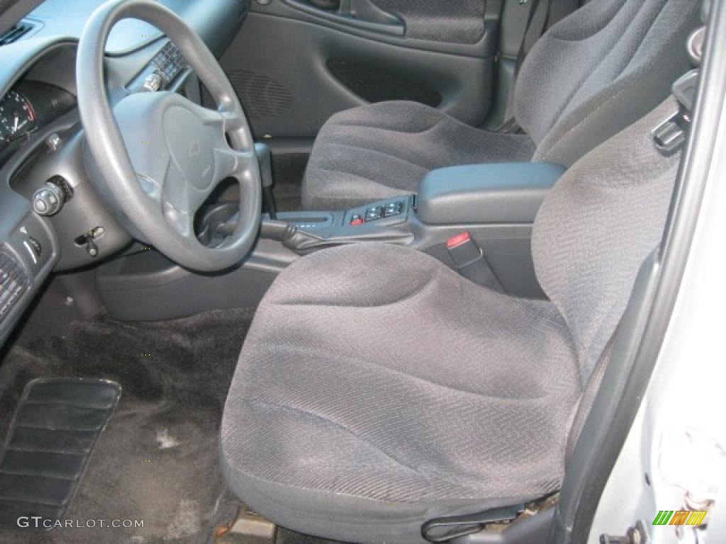 2003 Cavalier LS Sedan - Ultra Silver Metallic / Graphite Gray photo #18