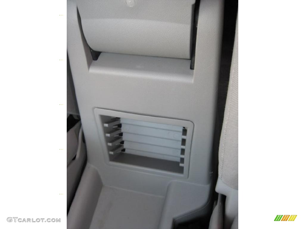 2006 Equinox LT - Dark Silver Metallic / Light Gray photo #33