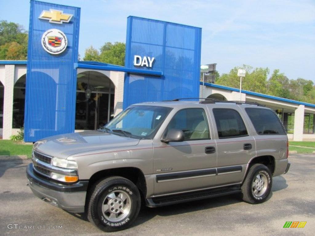 2003 Tahoe LS 4x4 - Light Pewter Metallic / Gray/Dark Charcoal photo #1