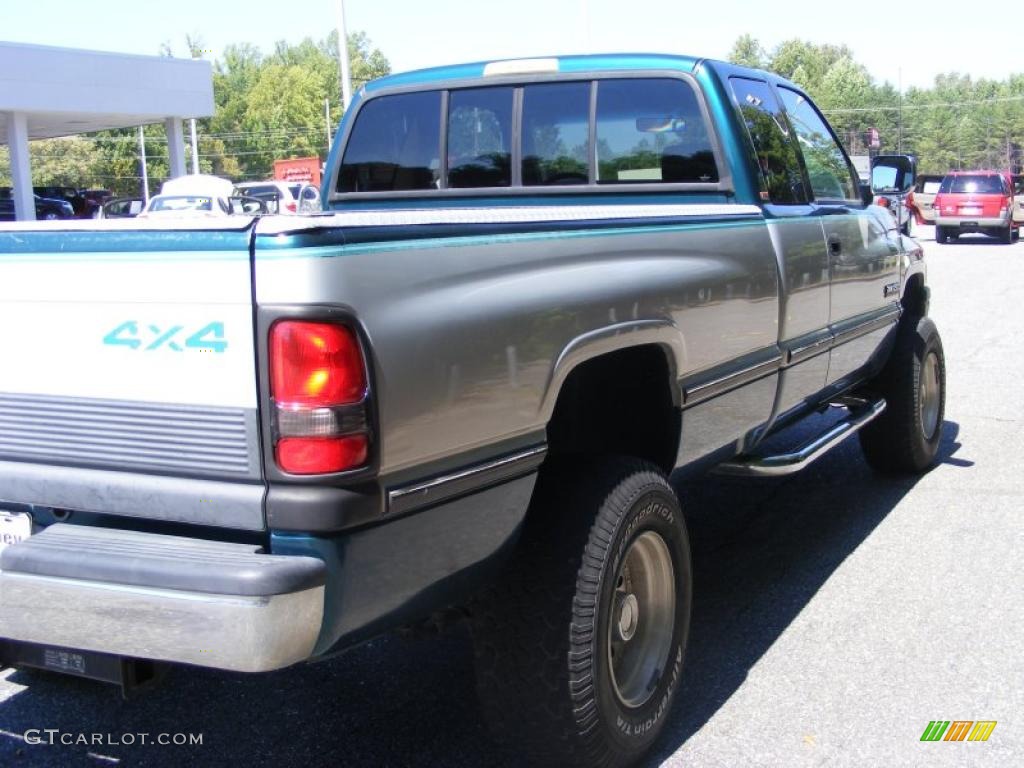 1997 Ram 2500 ST Extended Cab 4x4 - Emerald Green Metallic / Taupe photo #2