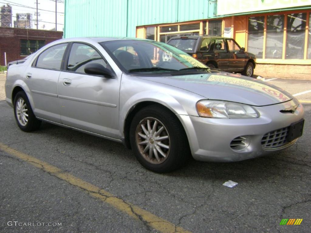 2002 Sebring LX Sedan - Brilliant Silver Metallic / Dark Slate Gray photo #2