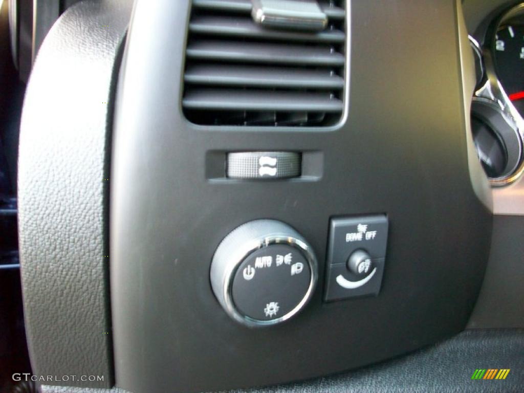 2009 Silverado 1500 LT Crew Cab 4x4 - Imperial Blue Metallic / Ebony photo #18