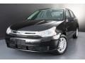 Black - Focus SE Sedan Photo No. 1